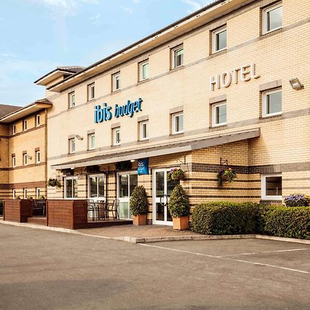 Ibis Budget London Barking Barking  Exterior photo