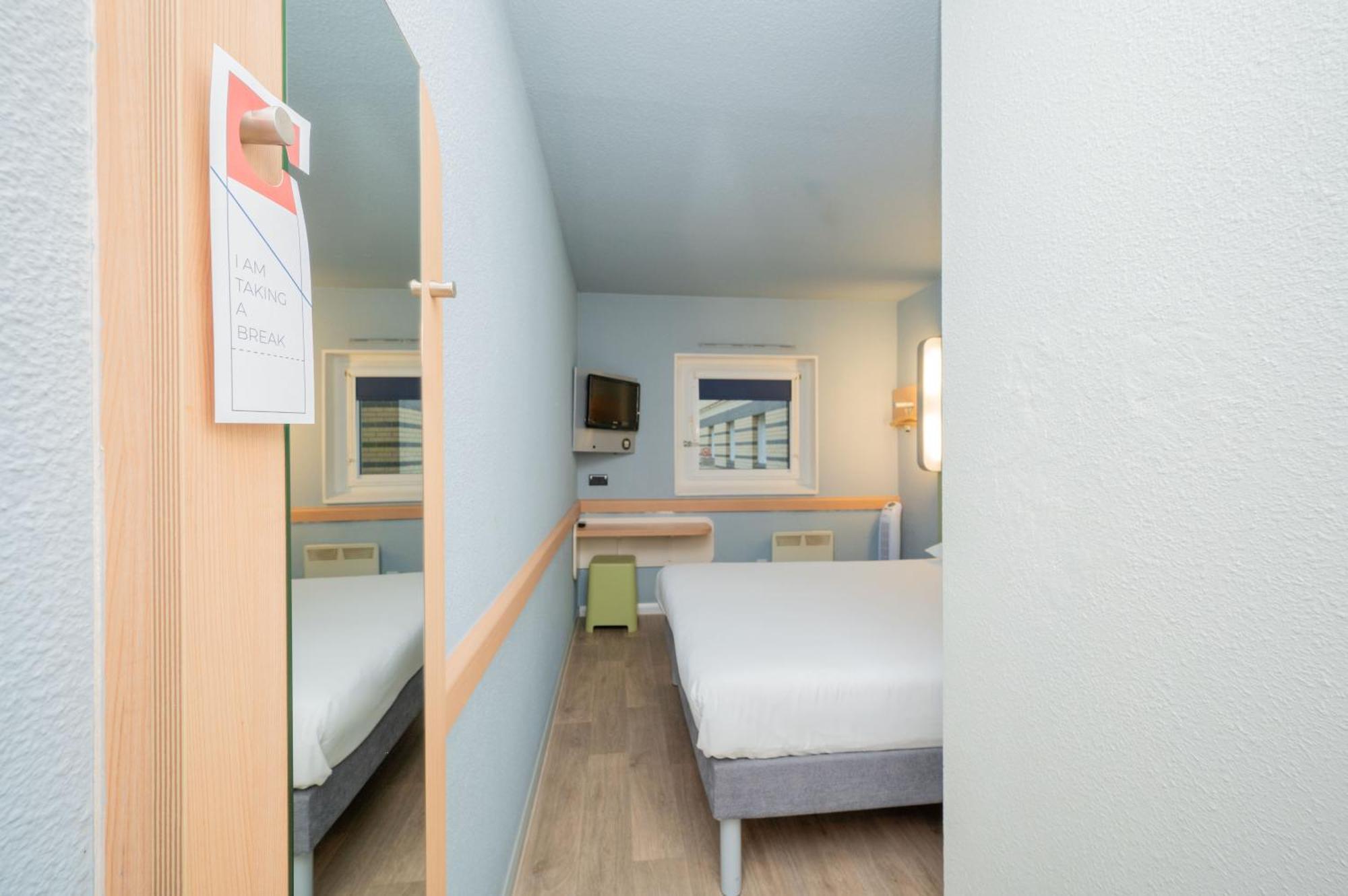 Ibis Budget London Barking Barking  Exterior photo