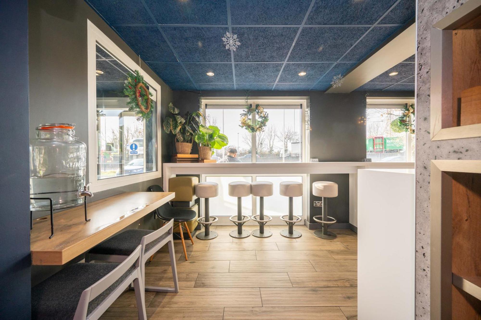 Ibis Budget London Barking Barking  Exterior photo