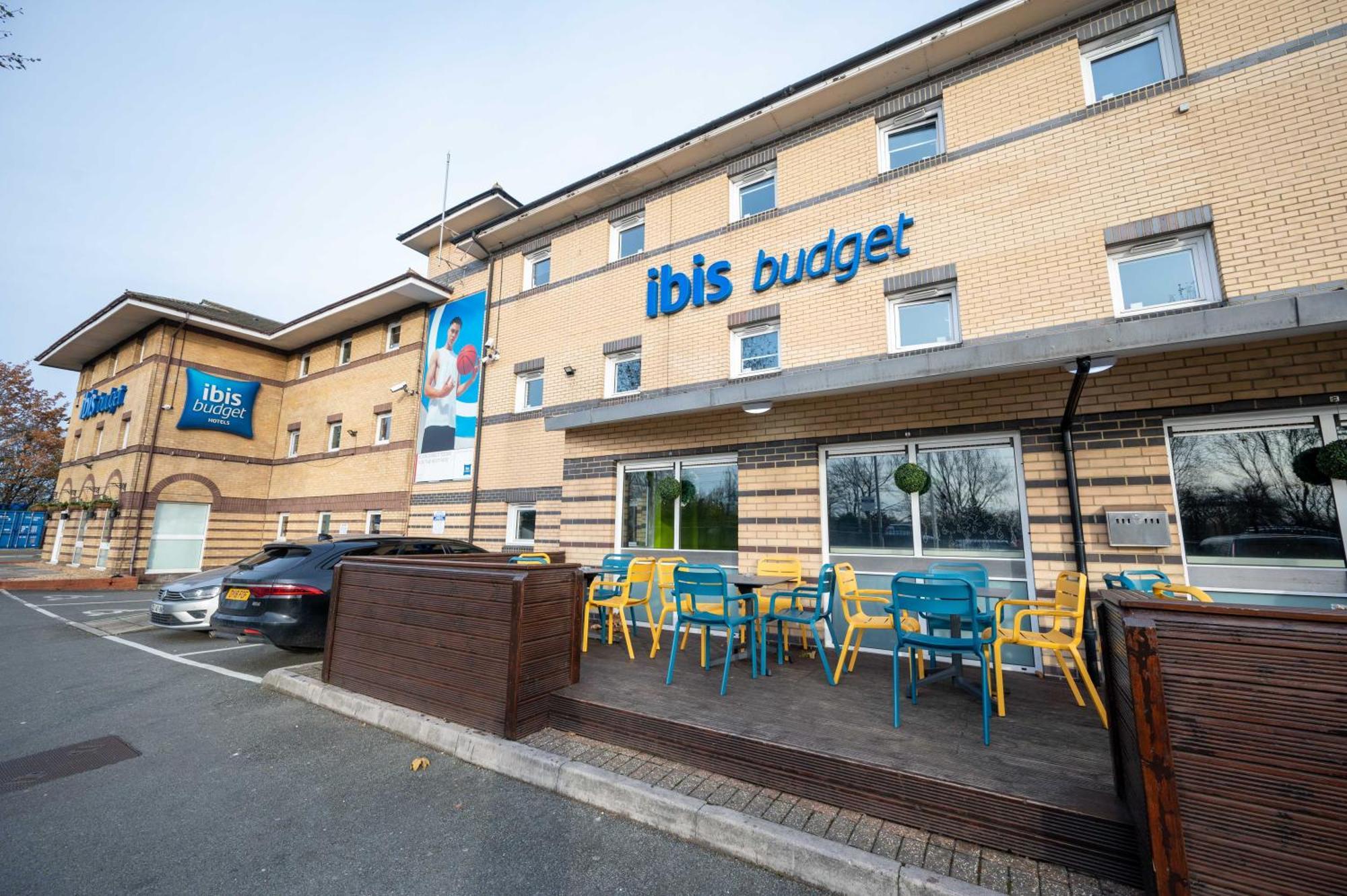 Ibis Budget London Barking Barking  Exterior photo