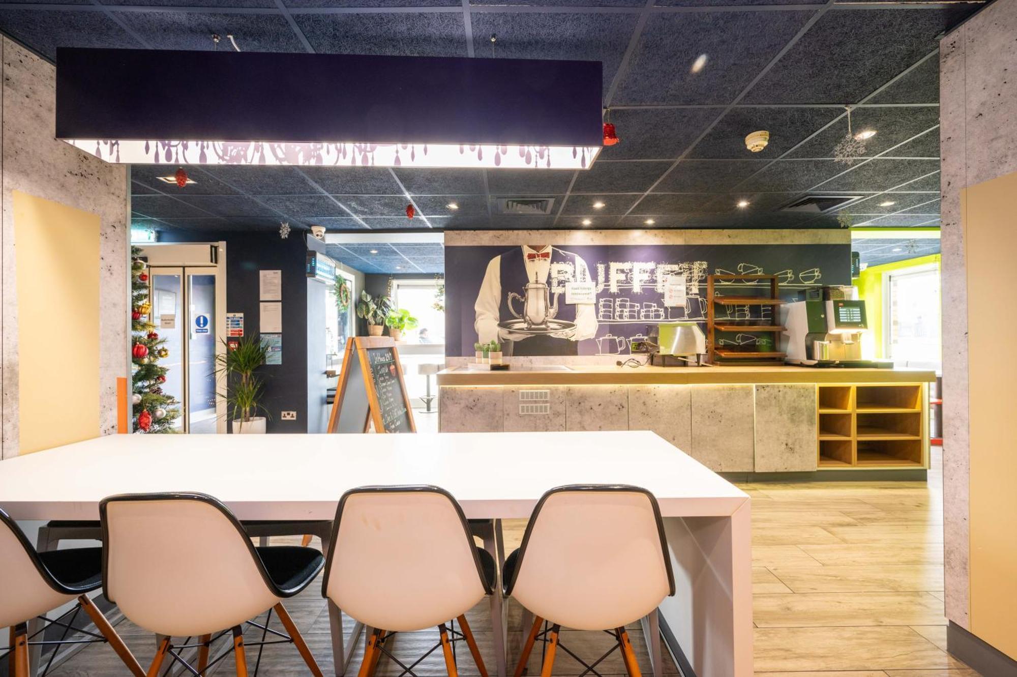 Ibis Budget London Barking Barking  Exterior photo