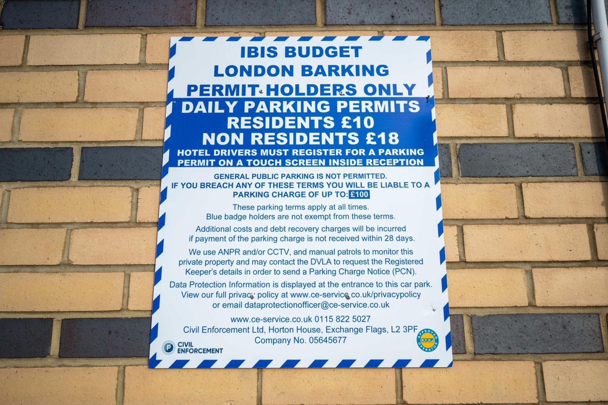 Ibis Budget London Barking Barking  Exterior photo